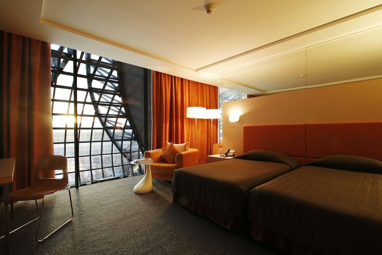 Miracle Transit Hotel