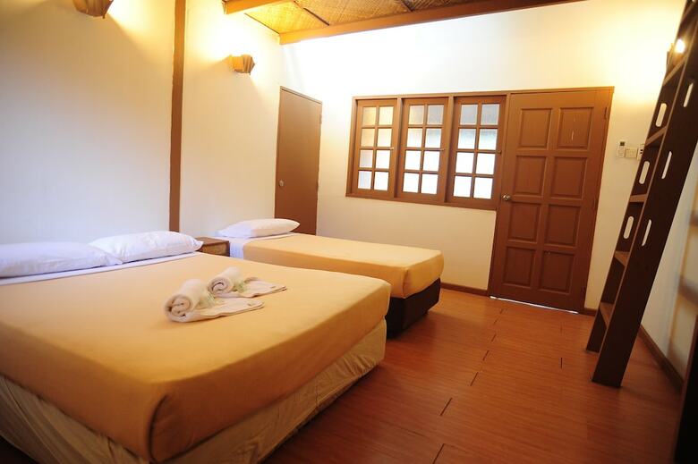 Hotel Redang Paradise Resort