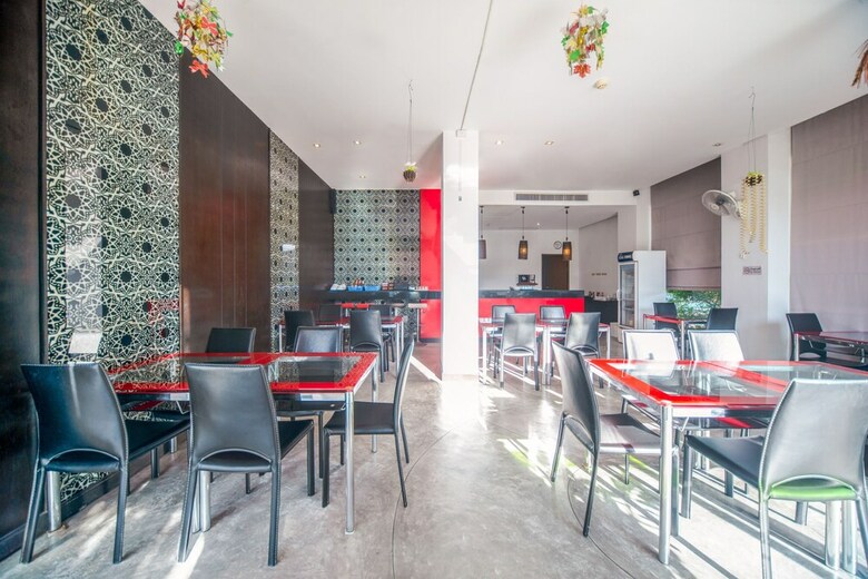 Oyo 235 I Dee Hotel Patong