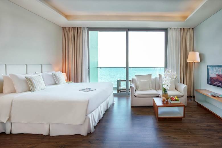 Aparthotel A La Carte Da Nang Beach