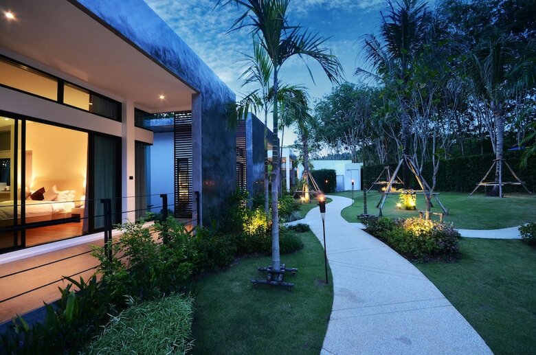 Wanaburi Hotel