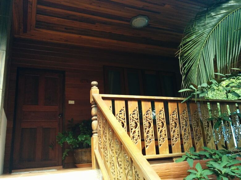 Hotel Koh Tao Beachside Resort