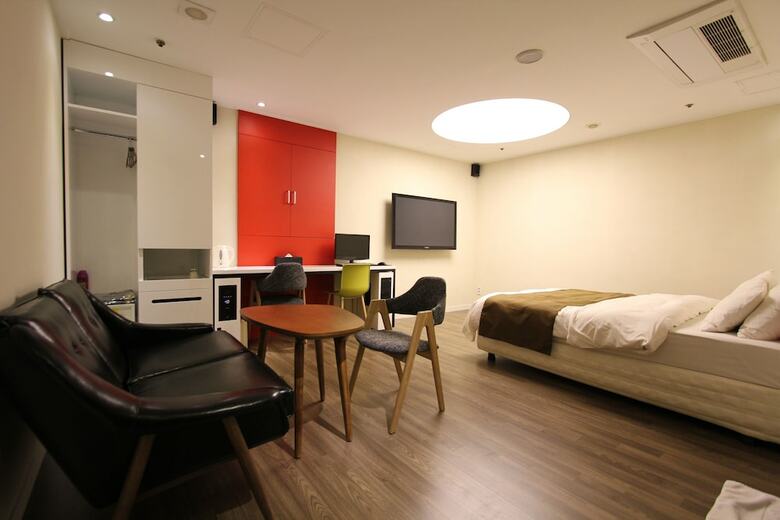 Nox Boutique Hotel