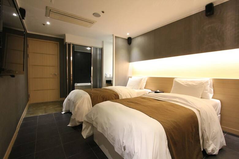 Nox Boutique Hotel
