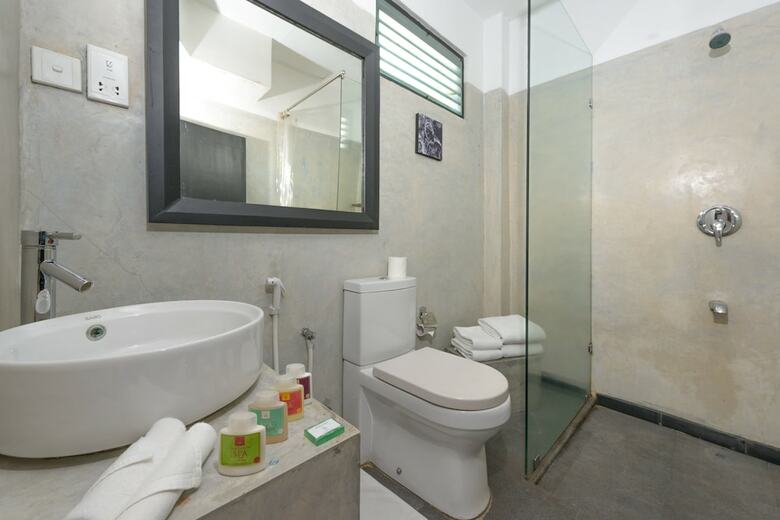 Hotel Cantaloupe Aqua