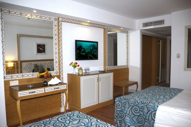 Hotel Crystal Waterworld Resort & Spa - All Inclusive