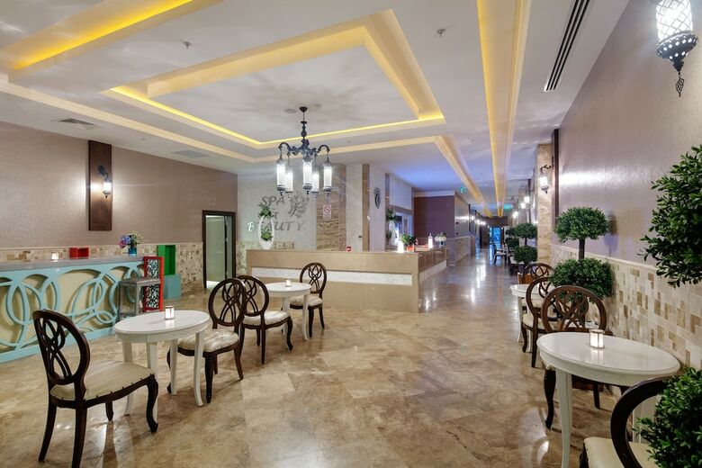 Hotel Crystal Waterworld Resort & Spa - All Inclusive