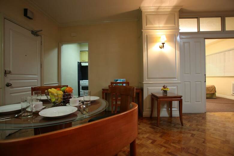 Aparthotel Sunny Bay Suites