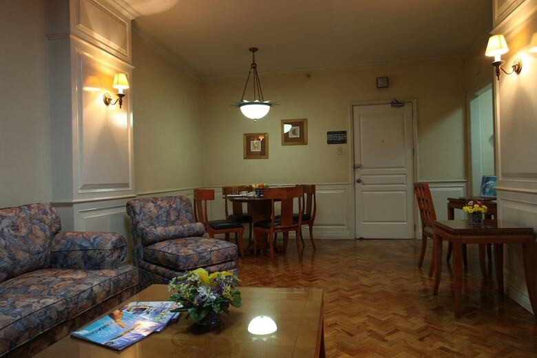 Aparthotel Sunny Bay Suites
