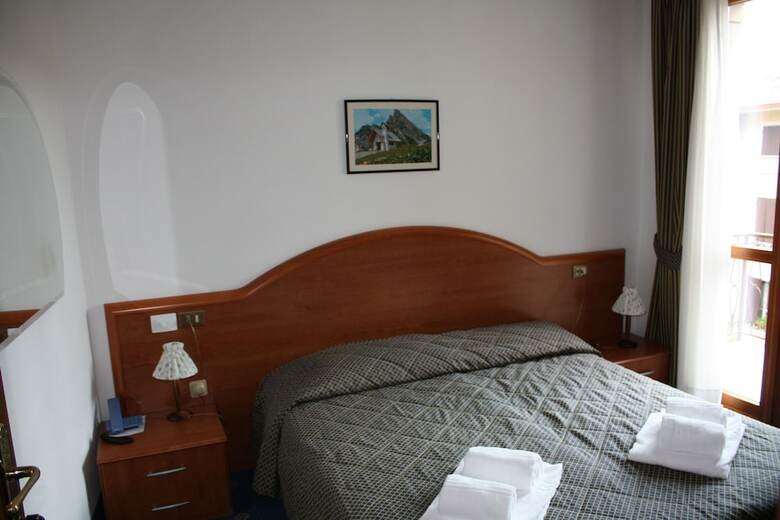 Garn� Hotel Tignale
