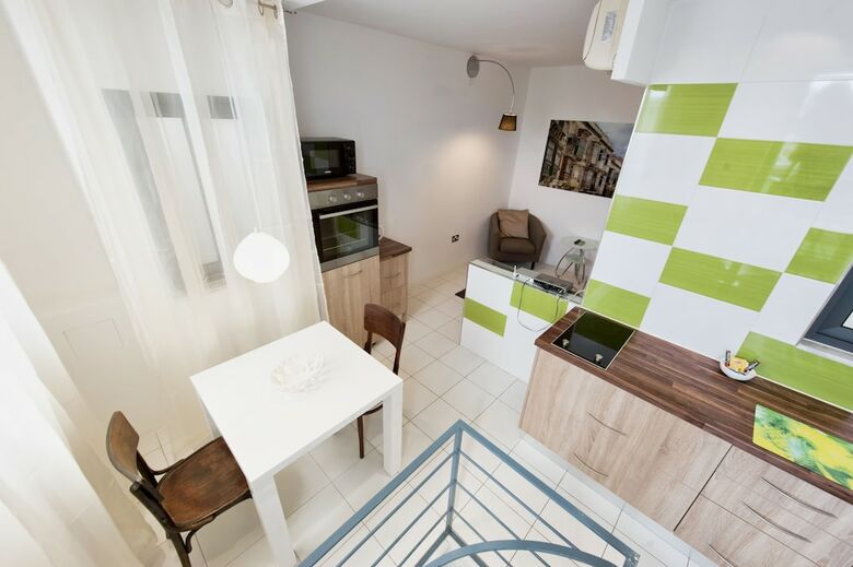 Apartamentos Barrakka Suites
