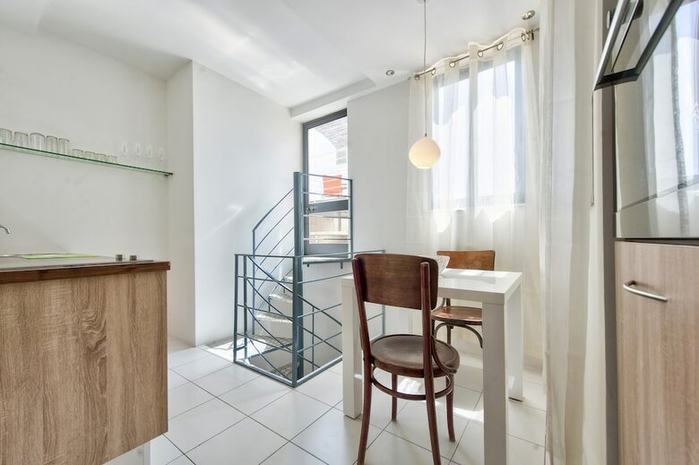 Apartamentos Barrakka Suites