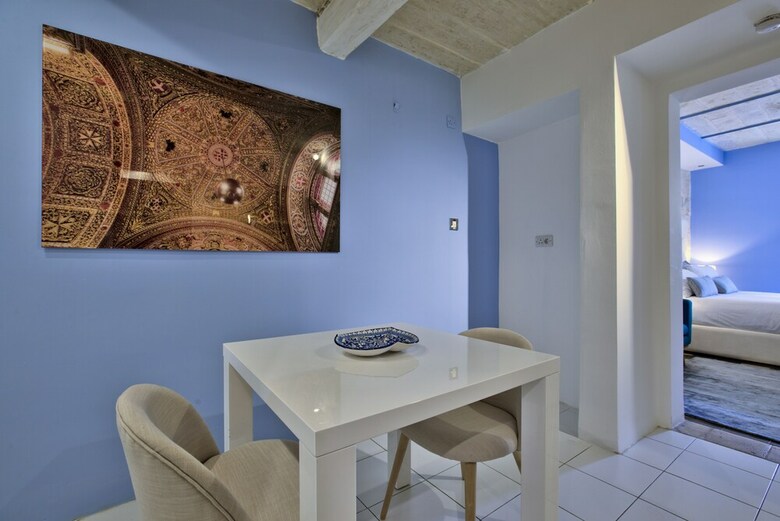 Apartamentos Barrakka Suites