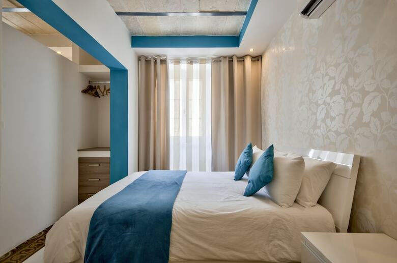 Apartamentos Barrakka Suites