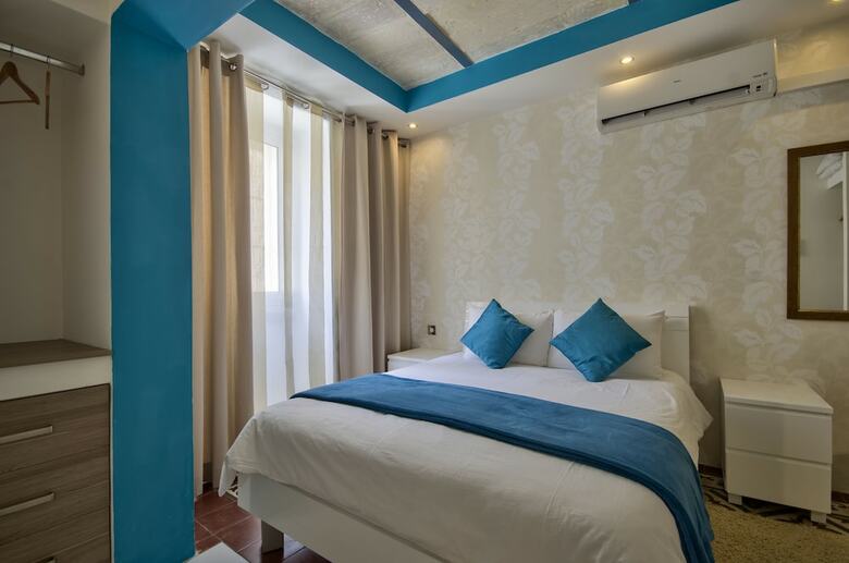 Apartamentos Barrakka Suites