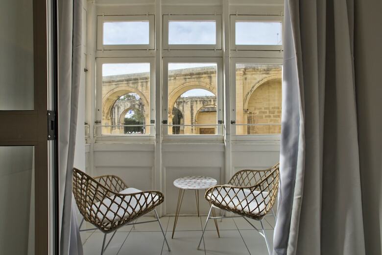 Apartamentos Barrakka Suites