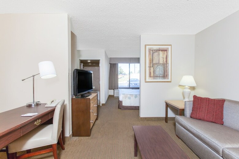 Hotel Hawthorn Suites By Wyndham Midwest City Tinker Afb