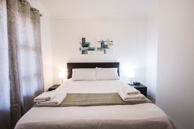 Prestige Apartment Sandton At Westpoint