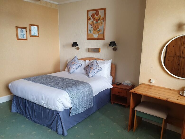 Hotel Ventnor Towers