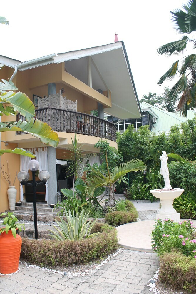 Hotel Oceane Self Catering