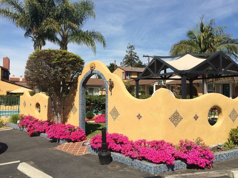 Motel Oasis Inn & Suites