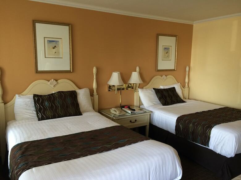 Motel Oasis Inn & Suites