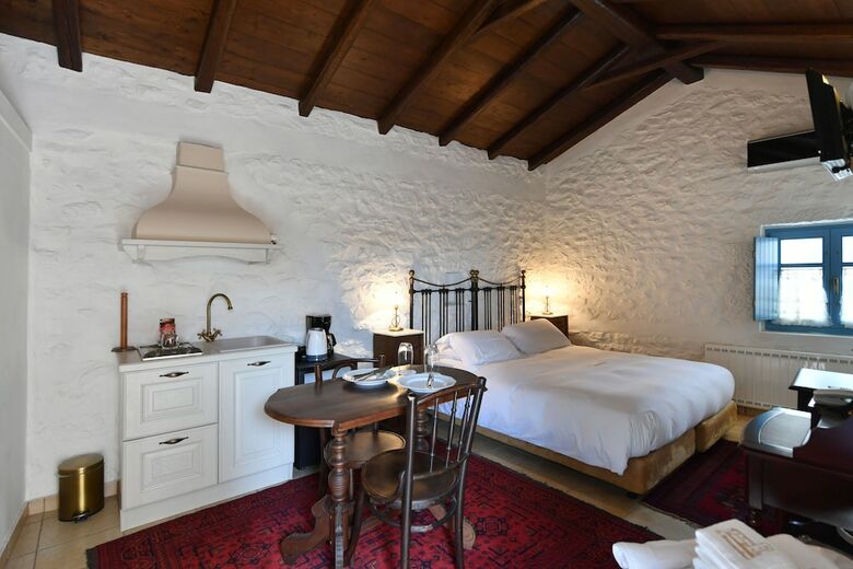 Aparthotel To Pappoudiko