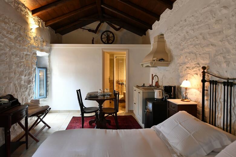 Aparthotel To Pappoudiko