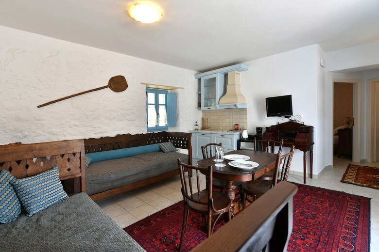Aparthotel To Pappoudiko