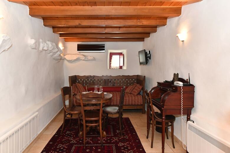 Aparthotel To Pappoudiko