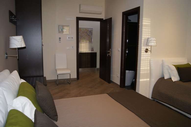 Bed & Breakfast Mia Suites