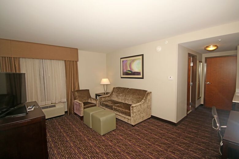 Hotel Holiday Inn Express & Suites Charlotte North