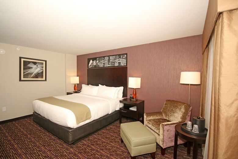 Hotel Holiday Inn Express & Suites Charlotte North