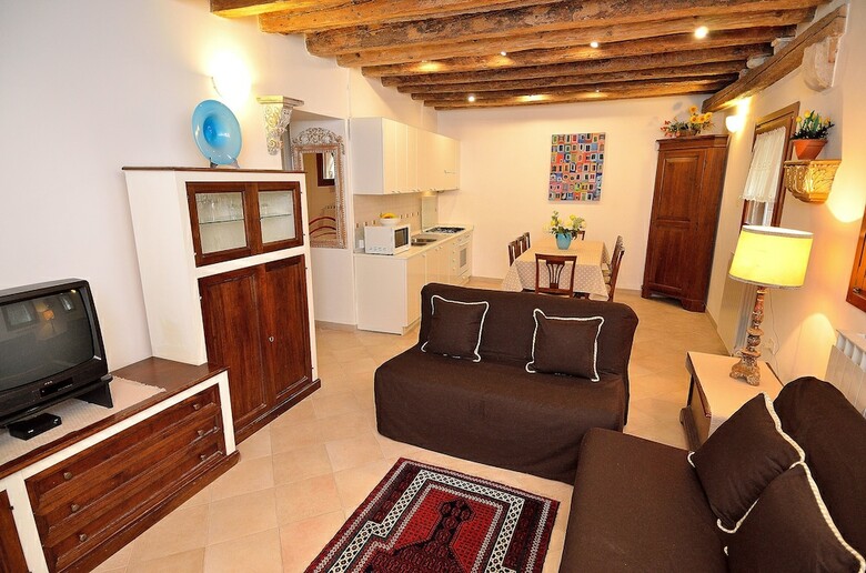 Charming Venice Apartments
