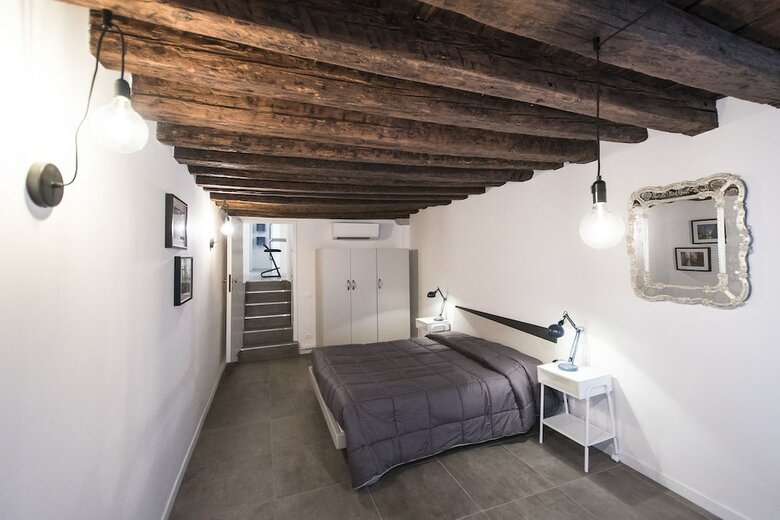 Charming Venice Apartments