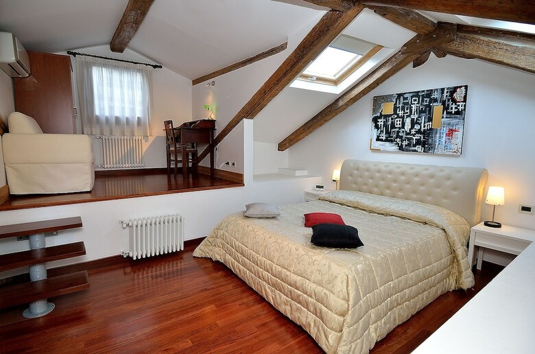 Charming Venice Apartments