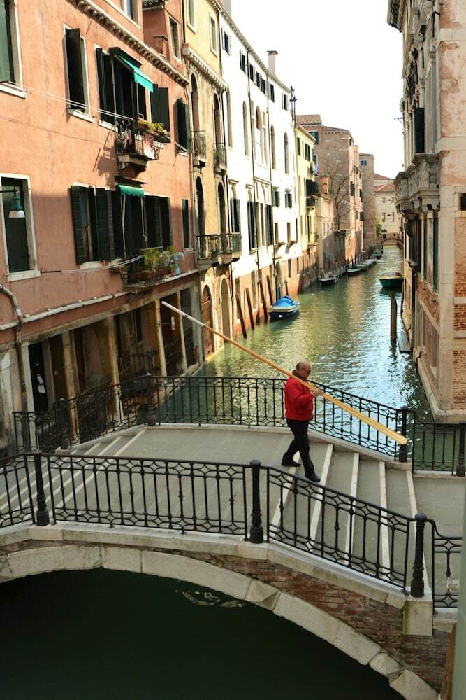 Charming Venice Apartments