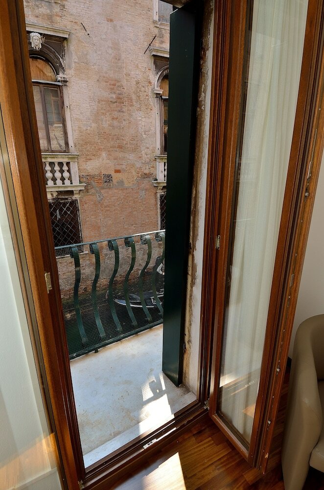 Charming Venice Apartments