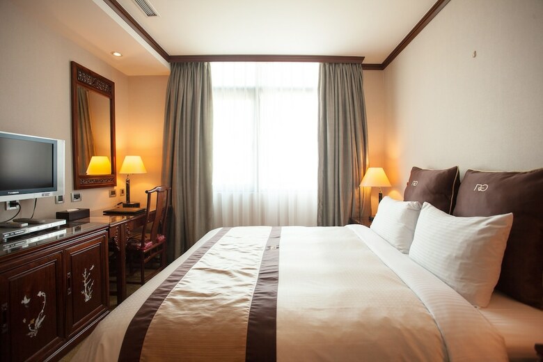 Rich Garden Hotel