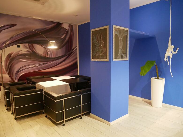 Blue Shades Aparthotel