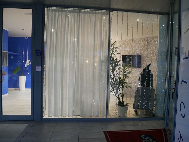 Blue Shades Aparthotel