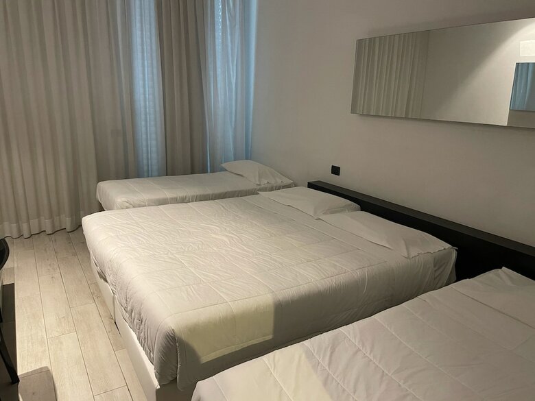 Blue Shades Aparthotel