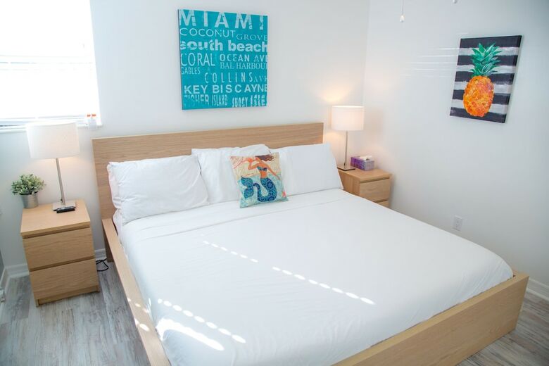 Motel St Pete Beach Suites