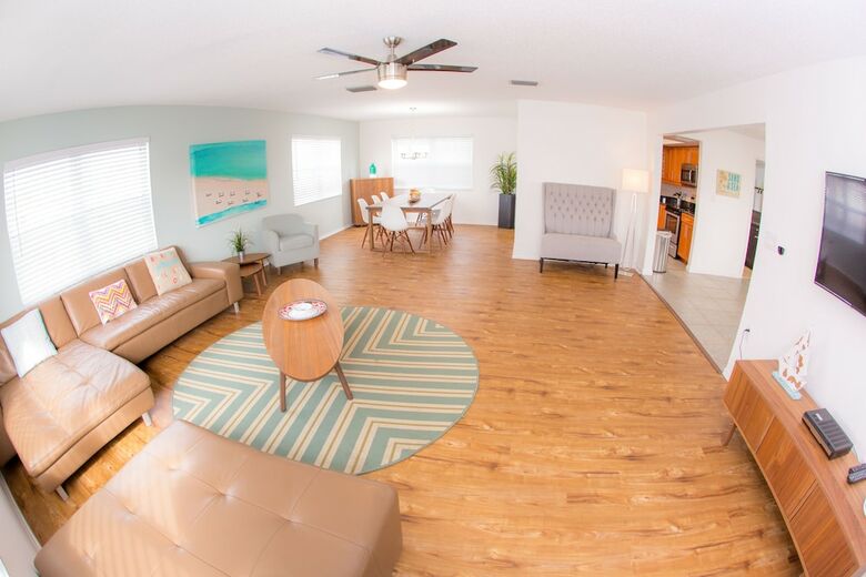 Motel St Pete Beach Suites