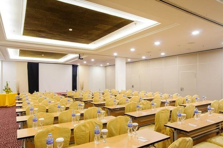 @hom Hotel Kudus By Horison Group