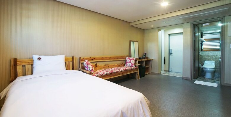 J2 Family Hotel Jeju