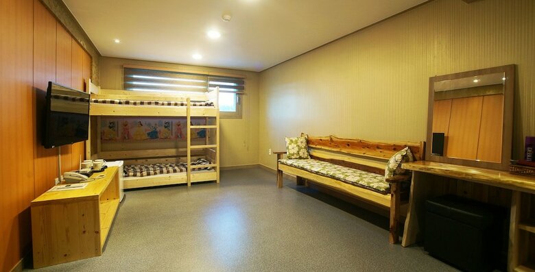 J2 Family Hotel Jeju