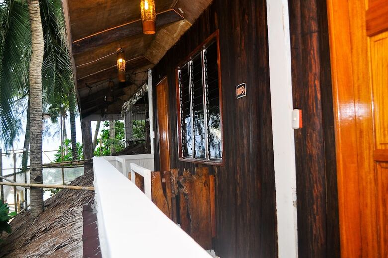 Hotel Cocoloco Boracay Beach Resort