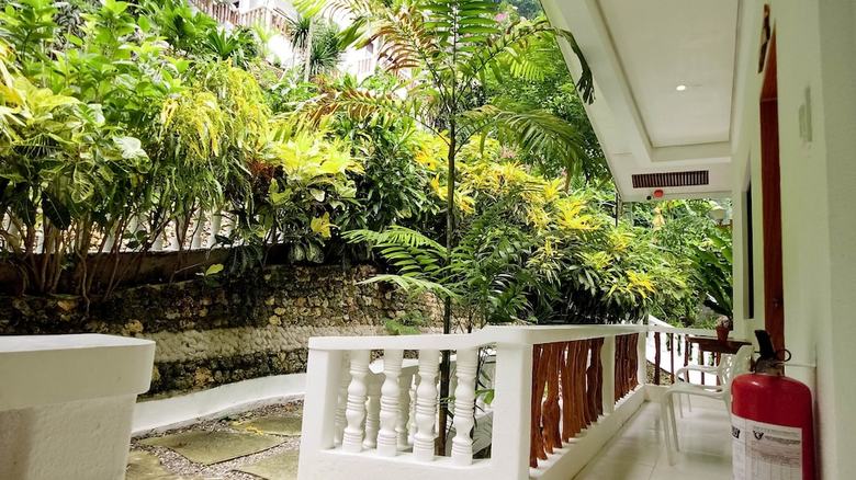 Hotel Cocoloco Boracay Beach Resort