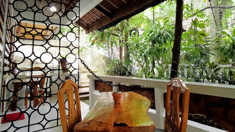 Hotel Cocoloco Boracay Beach Resort